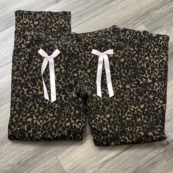 Ashley Mason Denim - Leopard Print Jeans with Pink Accents 🎀